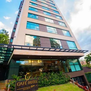 Café 4* Medellín